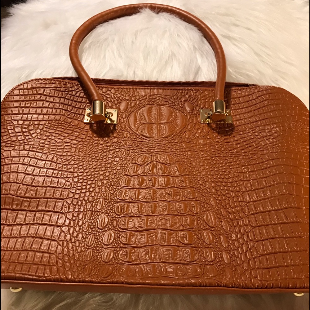 👜👜👜New Tote👜👜